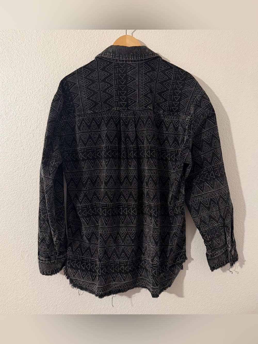 La Miel Shaket Jacket Southwestern Fringe Button Denim Courdaroy Shirt Black MD - Picture 12 of 12